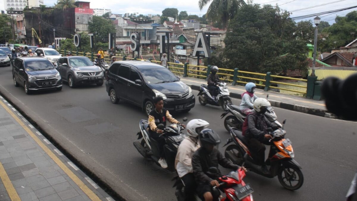 Jembatan Otista
