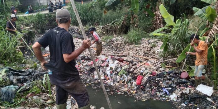 Sampah Pasar Tekum Perumda PPJ, Pasar Tekum, Sampah di Pasar