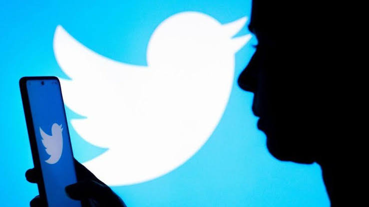 Peran Twitter, Twitter