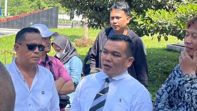 Roy Sianipar, PDJT, Gugatan, Perumda Trans Pakuan
