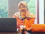 Liana Ariesha Khoerudin Crab Mentality, Artikel, Liana Ariesha Khoerudin