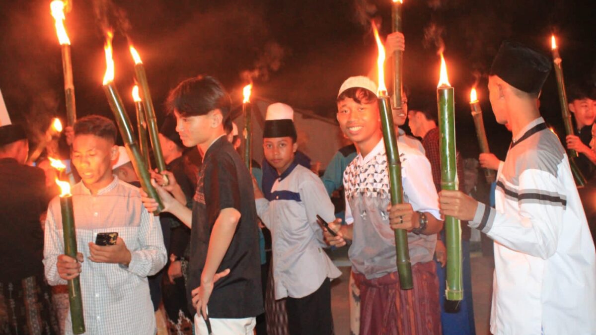 Muharraman, Pawai Obor, Sirojul Huda