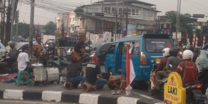 Pentas Musik Seniman Jalanan Tilu Warna Pentas Musik, Seniman Jalanan, Tilu Warna