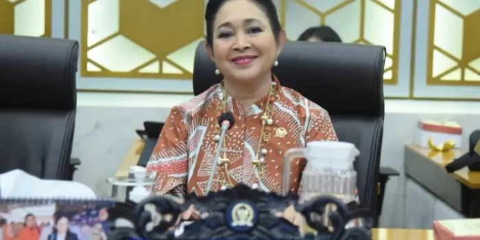 Titiek Soeharto Titiek Soeharto, Impor, Tahu Tempe