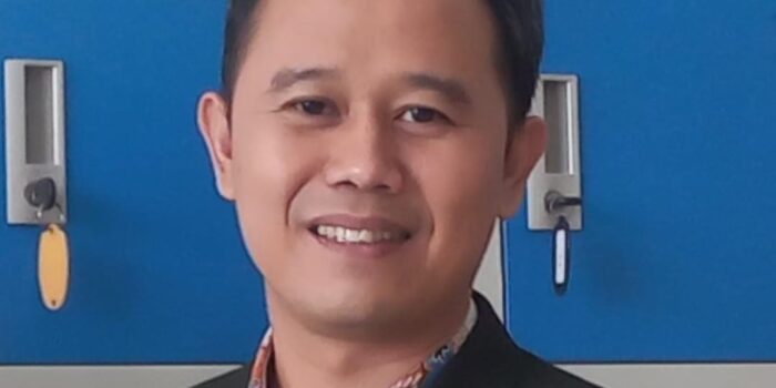 Fahmi Irfani, Dosen UIKA, Ruang Publik